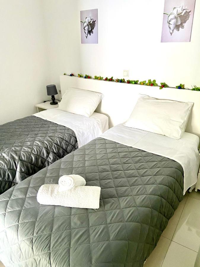 Qeparo Pano Rooms ภายนอก รูปภาพ
