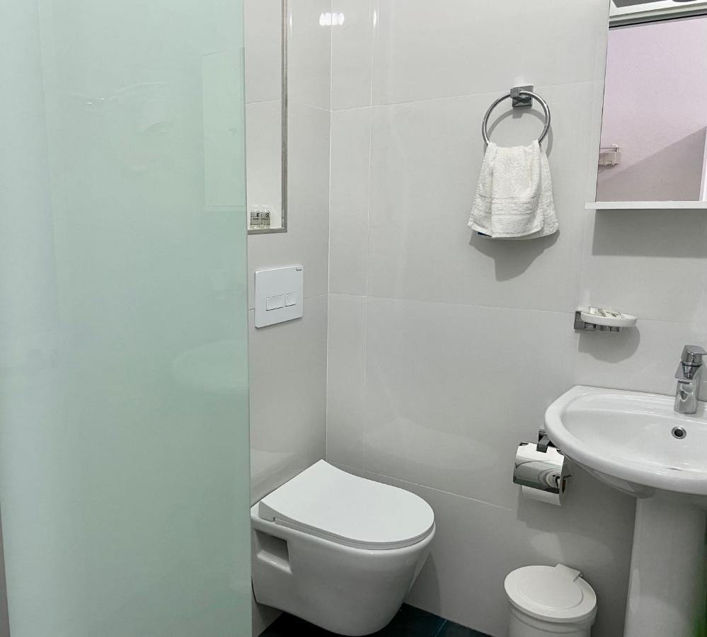 Qeparo Pano Rooms ห้อง รูปภาพ