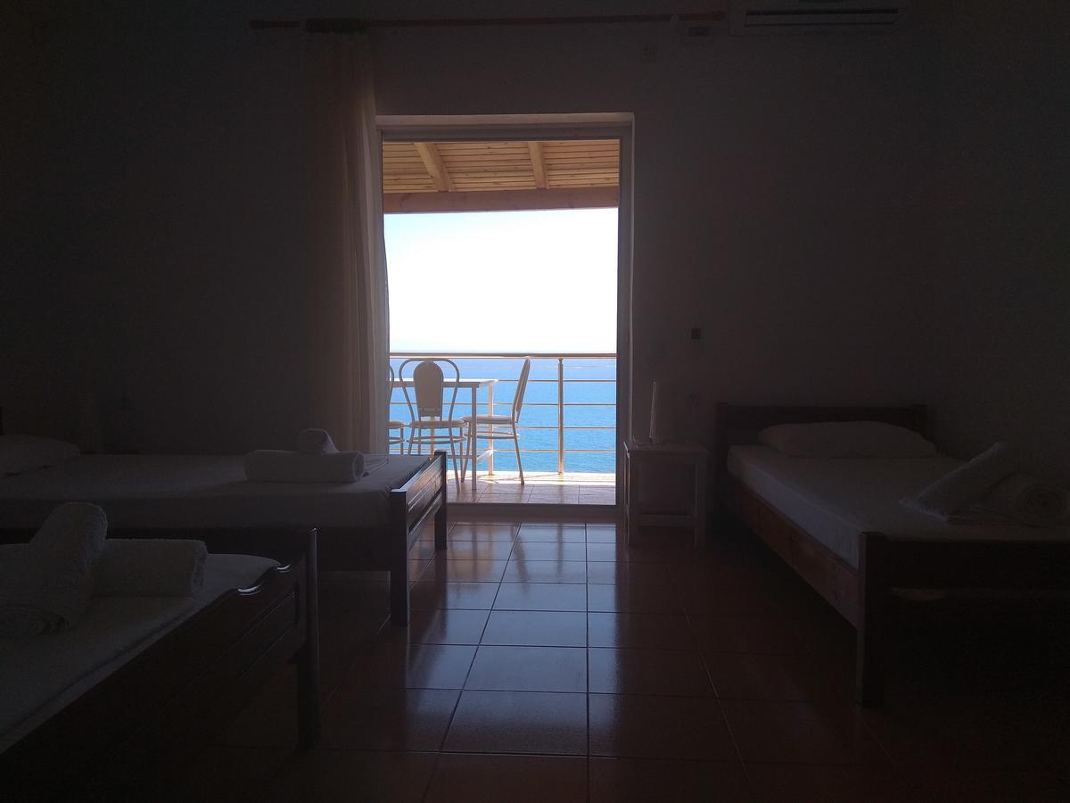 Qeparo Pano Rooms ภายนอก รูปภาพ